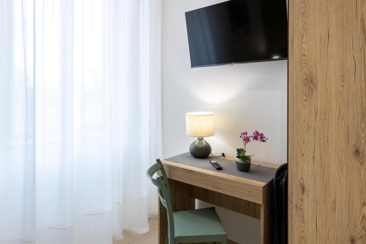 The Heart Guest House ナポリ エクステリア 写真